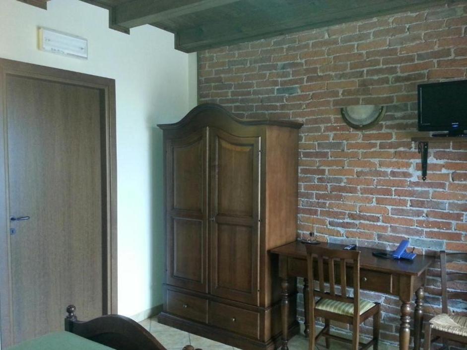 Agriturismo Cascina Del Peso Leinì Szoba fotó