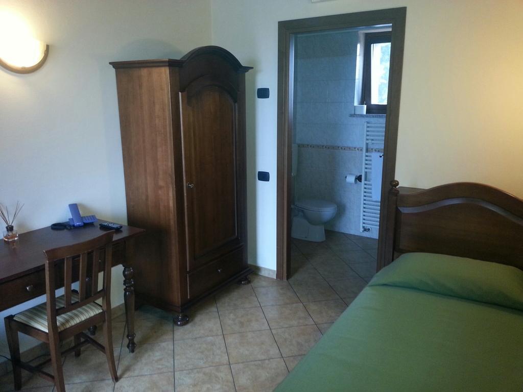 Agriturismo Cascina Del Peso Leinì Szoba fotó