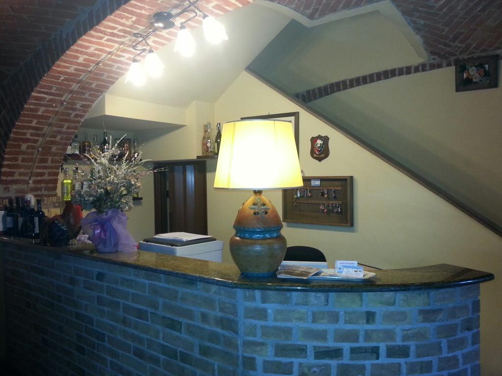 Agriturismo Cascina Del Peso Leinì Kültér fotó